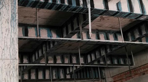 东莞恒盛碳纤维布楼体粘贴现场